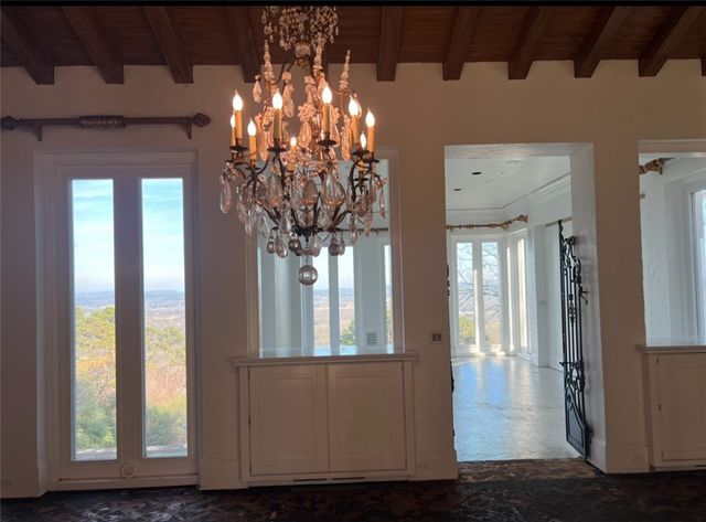 910 Hilltop Drive, Russellville, AR 72802