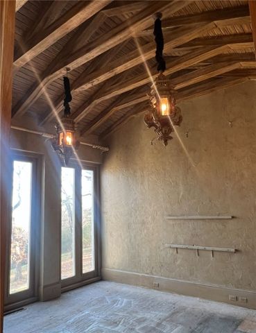 910 Hilltop Drive, Russellville, AR 72802