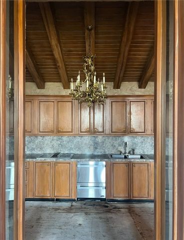 910 Hilltop Drive, Russellville, AR 72802