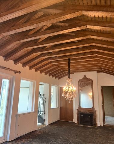 910 Hilltop Drive, Russellville, AR 72802