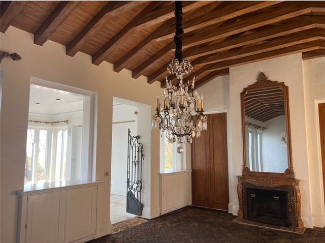 910 Hilltop Drive, Russellville, AR 72802