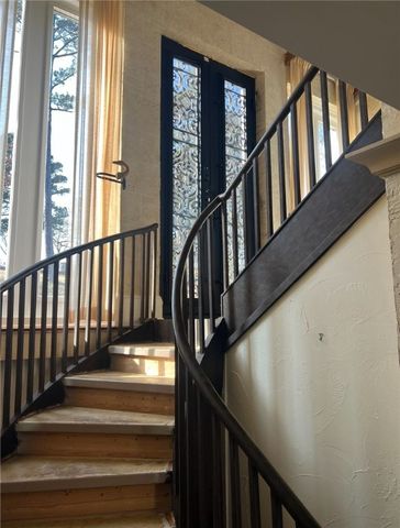 910 Hilltop Drive, Russellville, AR 72802