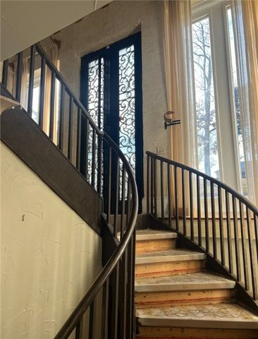 910 Hilltop Drive, Russellville, AR 72802