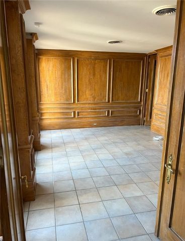 910 Hilltop Drive, Russellville, AR 72802