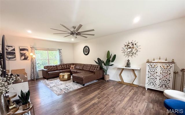 161 Brookview Way Drive, O'fallon, MO 63366