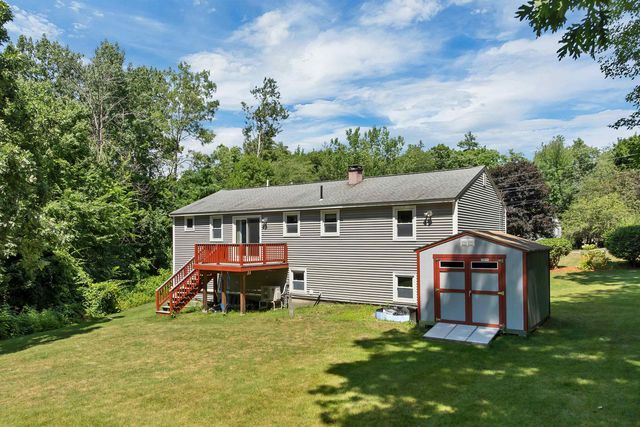 9 Bunker Hill Drive, Londonderry, NH 03053