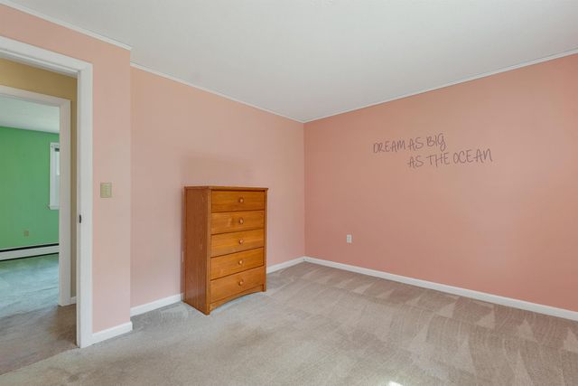 9 Bunker Hill Drive, Londonderry, NH 03053