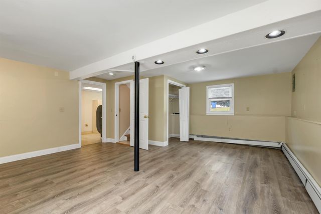 9 Bunker Hill Drive, Londonderry, NH 03053