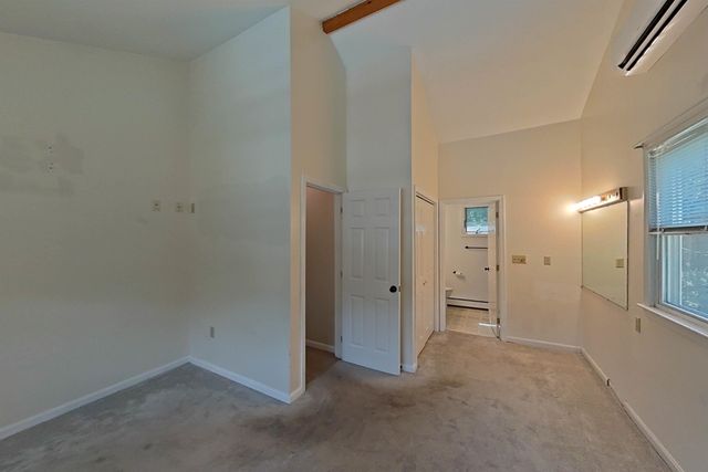 9 Bunker Hill Drive, Londonderry, NH 03053