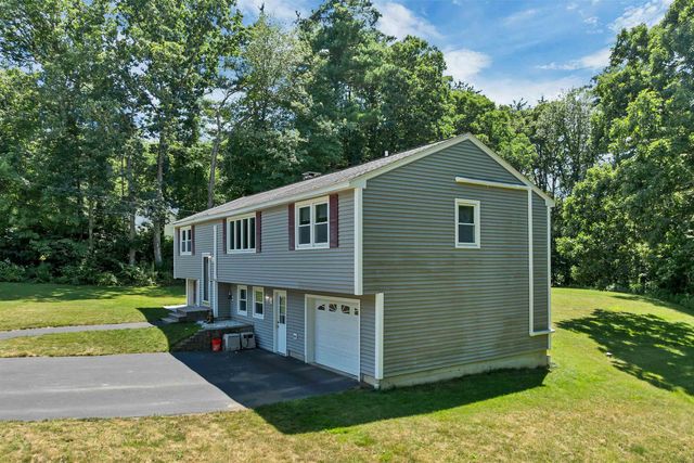 9 Bunker Hill Drive, Londonderry, NH 03053