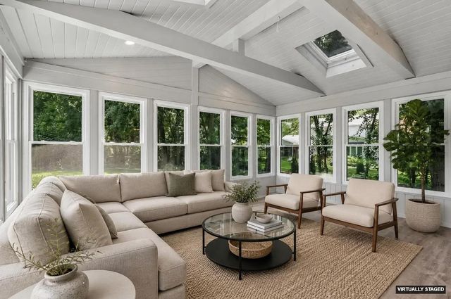 1208 Elizabeth Avenue, Naperville, IL 60540