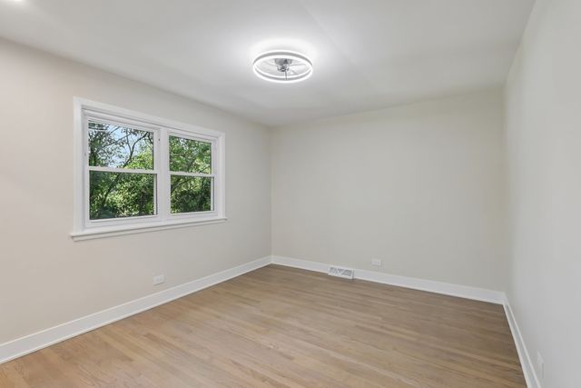 1208 Elizabeth Avenue, Naperville, IL 60540