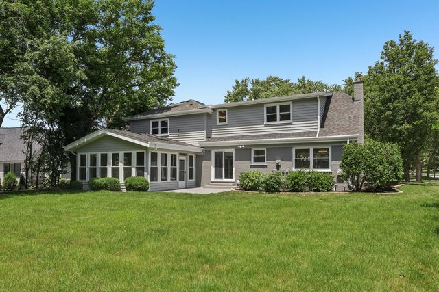 1208 Elizabeth Avenue, Naperville, IL 60540