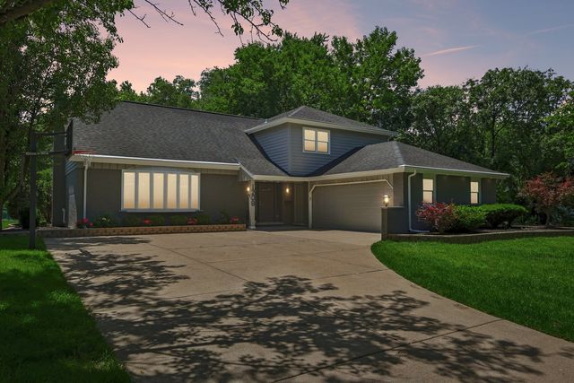 1208 Elizabeth Avenue, Naperville, IL 60540