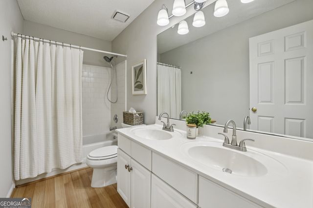 6325 Barwick Lane, Johns Creek, GA 30097