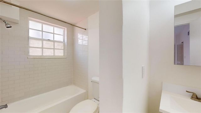 828 Pennsylvania Avenue, Miami Beach, FL 33139