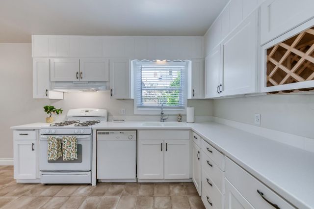 65 E Dayton Avenue, Fresno, CA 93704