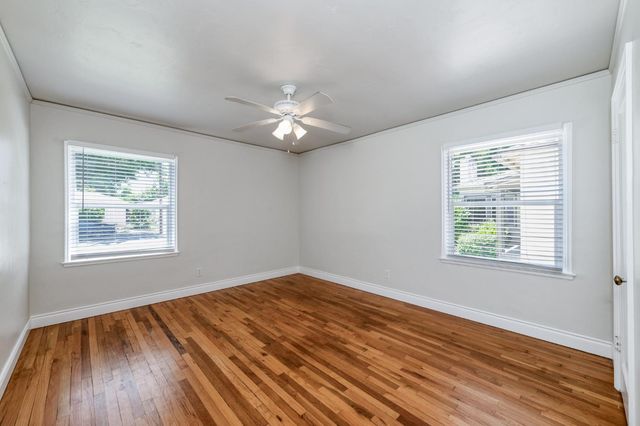 65 E Dayton Avenue, Fresno, CA 93704
