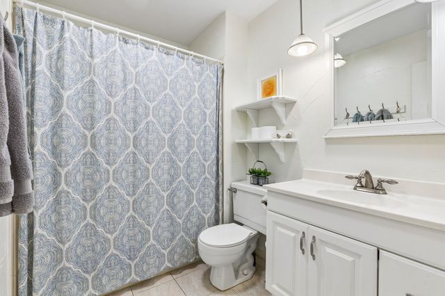 1833 Woodbury, Carrollton, TX 75007