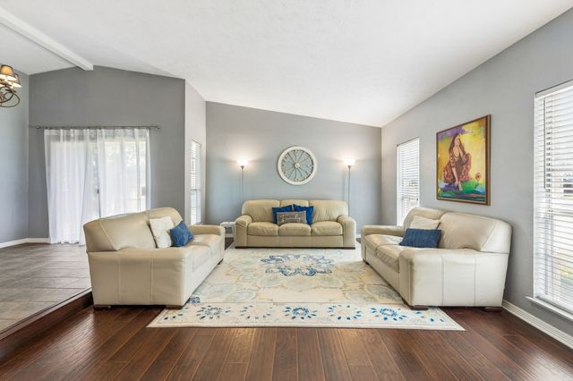 1833 Woodbury, Carrollton, TX 75007