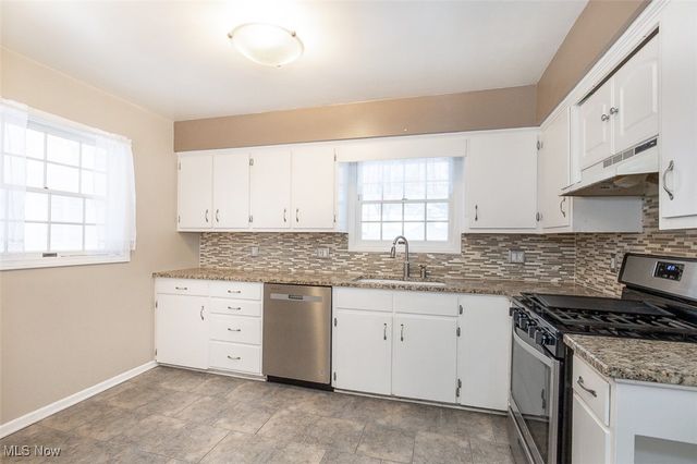 1718 Maywood Road, South Euclid, OH 44121