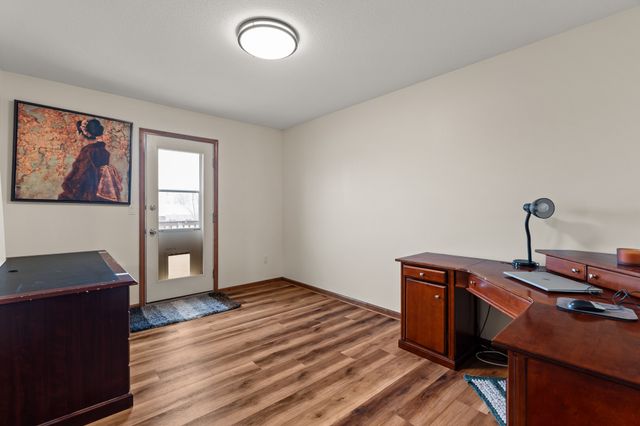 5949 NW 50th Street, Johnston, IA 50131