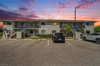 423 Cape Coral PKWY W 203 (207), Cape Coral, FL 33914