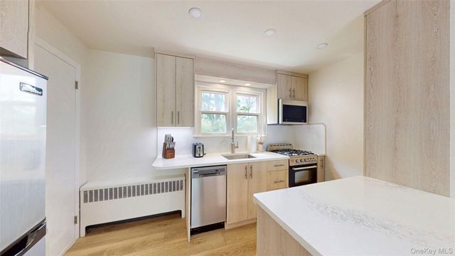 41 Mountain Avenue 1-2, Highland Falls, NY 10928