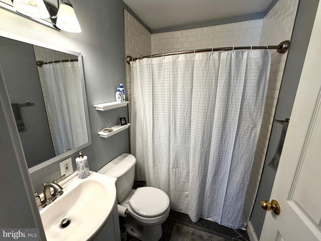 34 HARDWOOD DR, Baltimore, MD 21237