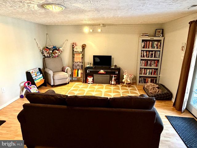 34 HARDWOOD DR, Baltimore, MD 21237