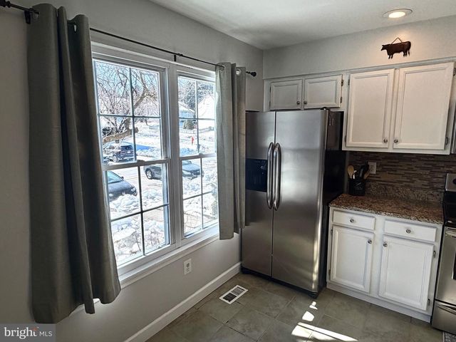 34 HARDWOOD DR, Baltimore, MD 21237