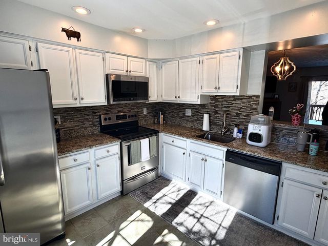 34 HARDWOOD DR, Baltimore, MD 21237