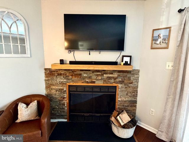 34 HARDWOOD DR, Baltimore, MD 21237