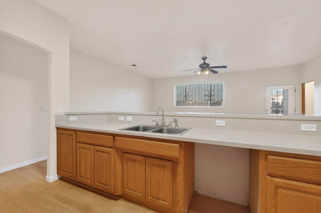 1612 Third Street SW, Albuquerque, NM 87102