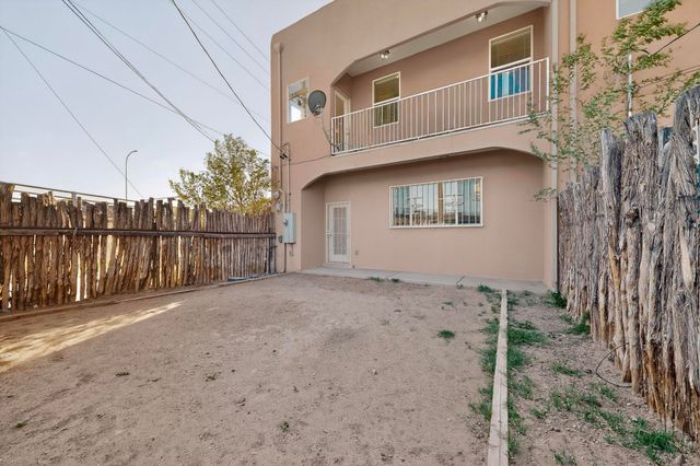 1612 Third Street SW, Albuquerque, NM 87102