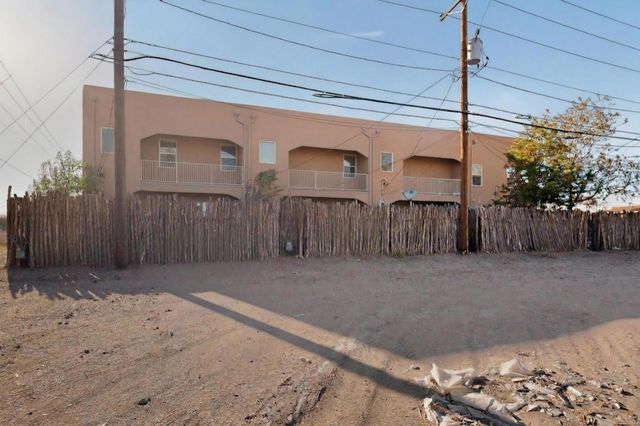 1612 Third Street SW, Albuquerque, NM 87102