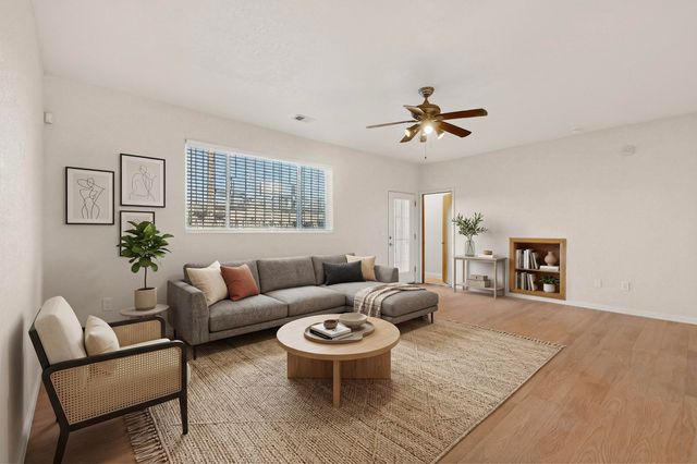 1612 Third Street SW, Albuquerque, NM 87102