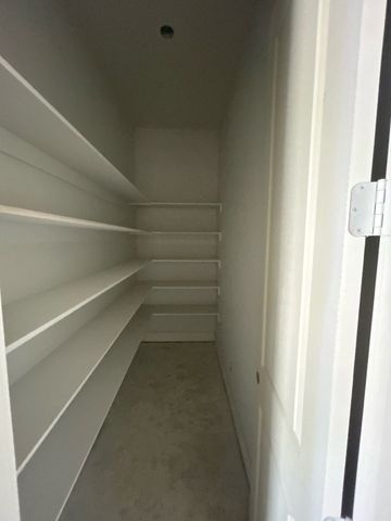 811 Westover Drive, Van Alstyne, TX 75495