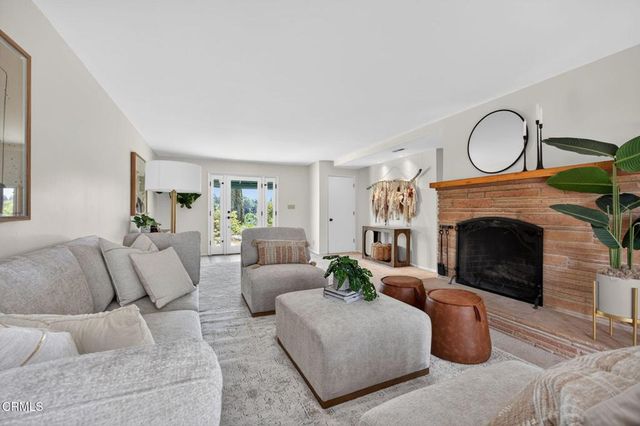 98 Howard Avenue, Oak View, CA 93022