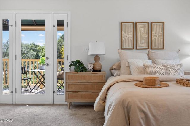 98 Howard Avenue, Oak View, CA 93022