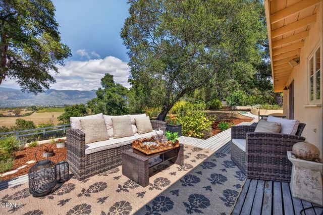 98 Howard Avenue, Oak View, CA 93022