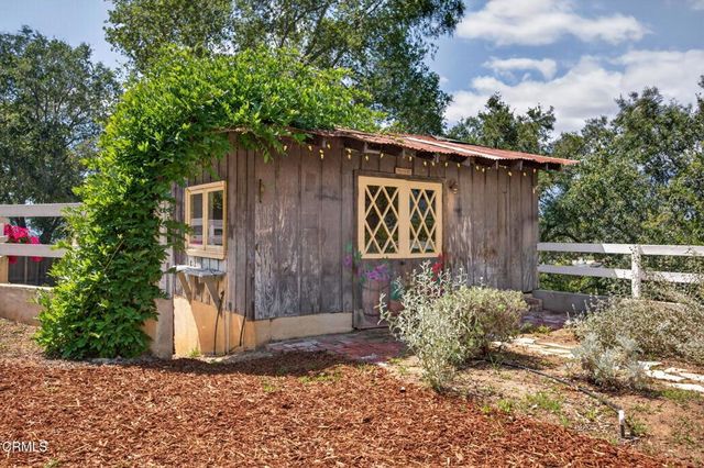 98 Howard Avenue, Oak View, CA 93022