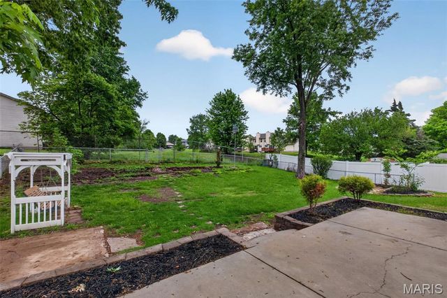 3633 Coriander Drive, St Charles, MO 63303