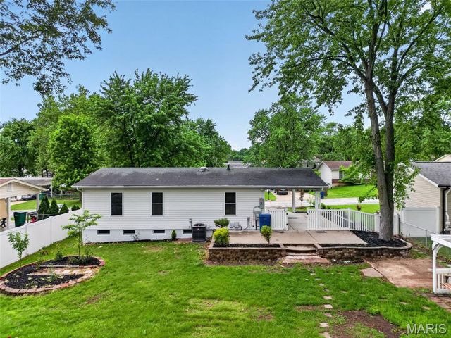 3633 Coriander Drive, St Charles, MO 63303