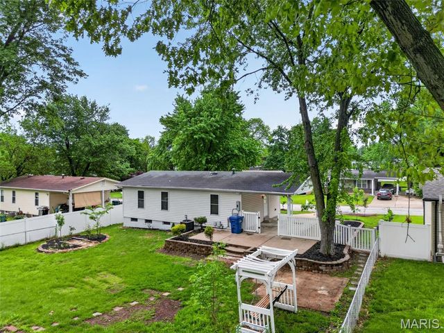 3633 Coriander Drive, St Charles, MO 63303