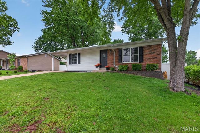 3633 Coriander Drive, St Charles, MO 63303
