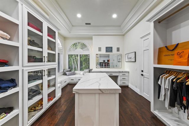 6998 Rancho La Cima, Rancho Santa Fe, CA 92067