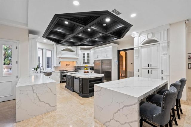 6998 Rancho La Cima, Rancho Santa Fe, CA 92067