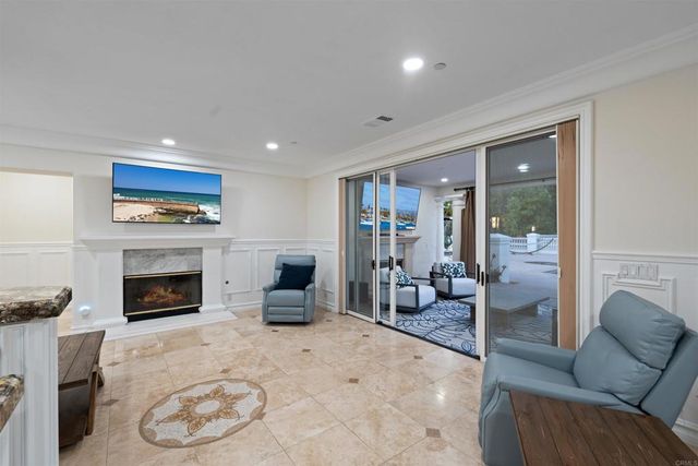 6998 Rancho La Cima, Rancho Santa Fe, CA 92067