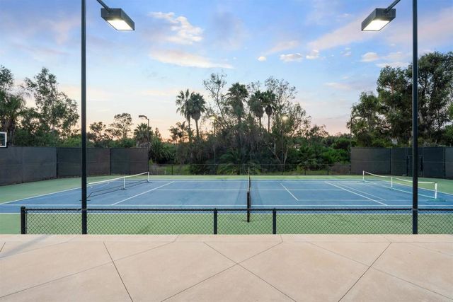 6998 Rancho La Cima, Rancho Santa Fe, CA 92067